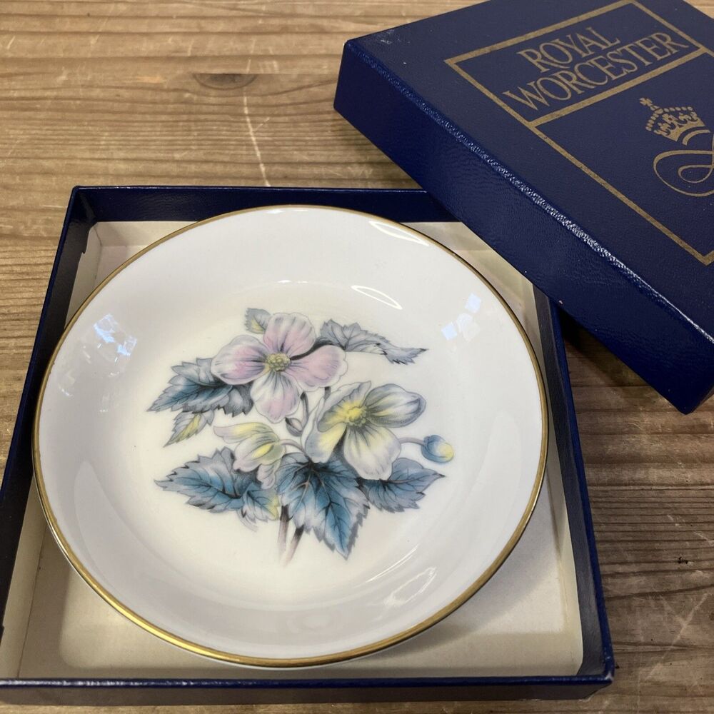 VTG Royal Worcester 4"  Trinket Dish Fine Bone China Made England Alpine Flowers